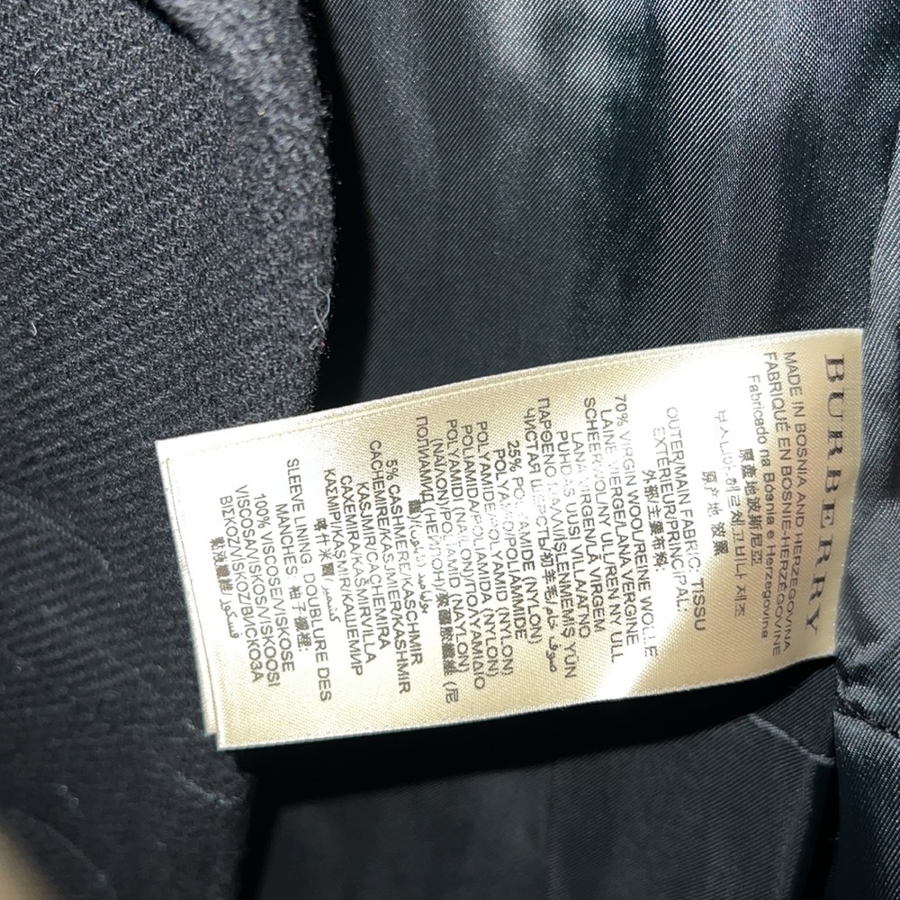 Burberry Wool Coat-Authentic-EUC - Picture 6 of 6
